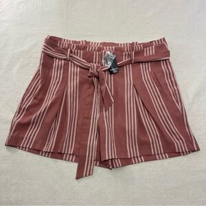 Torrid Size 16 Rose Stripe Tie Front Shorts Stretch Crepe Mid Rise Paperbag NWT